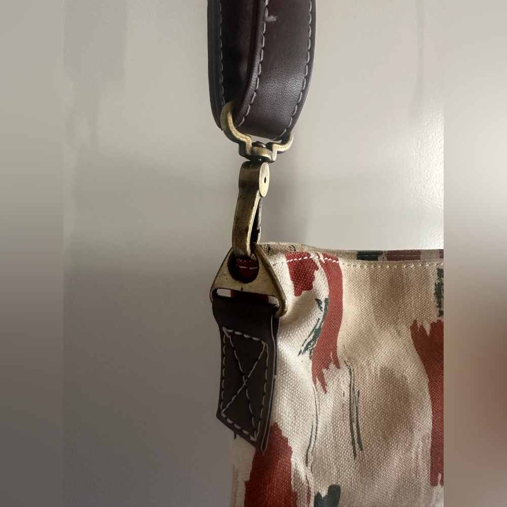 Maika Crossbody Bag - Picture 3 of 9